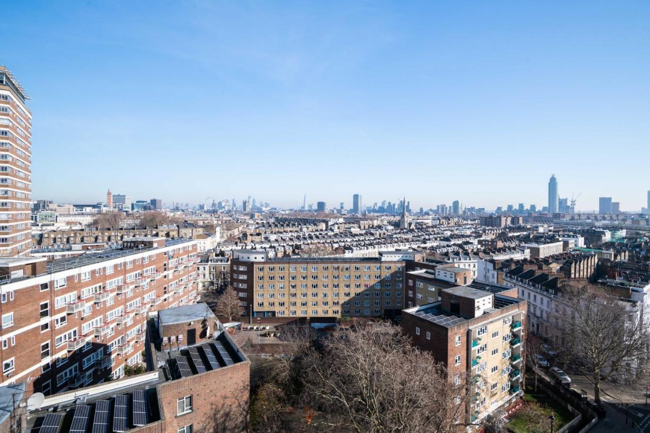 Elegant Victoria Home Close To Sloane Square By Underthedoormat Лондон Екстериор снимка